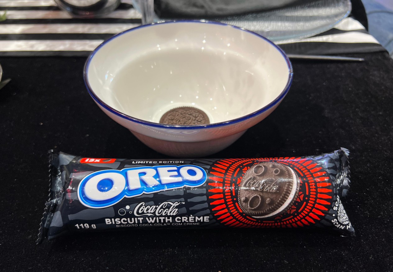 Oreo Coca Cola cookie. PHOTO/MAC OTANI